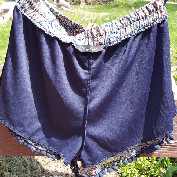 Honey Punch Pom Pom Shorts - Picture 8 of 10